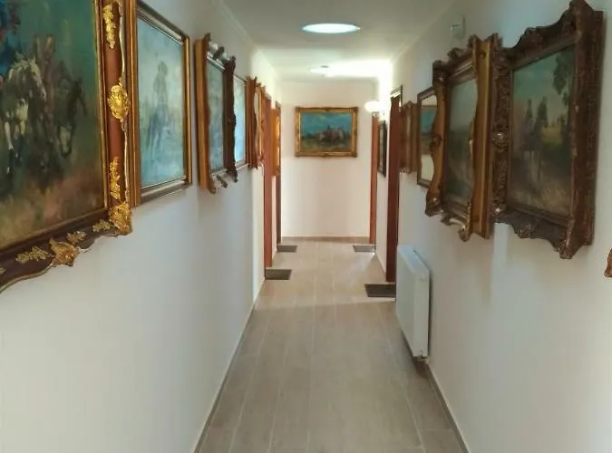 Konukevi St. Hubert Vendeghaz 4*